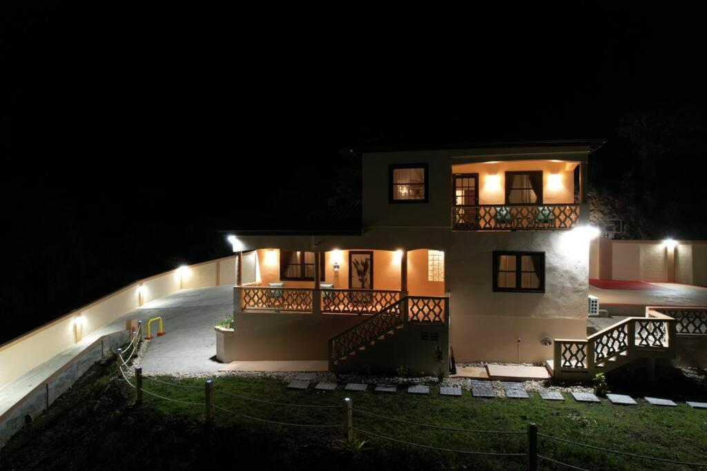 The Pearl - Spacious Air Conditioned 3Bd, 2Bth Villa With Gorgeous Views Old Road Exterior photo