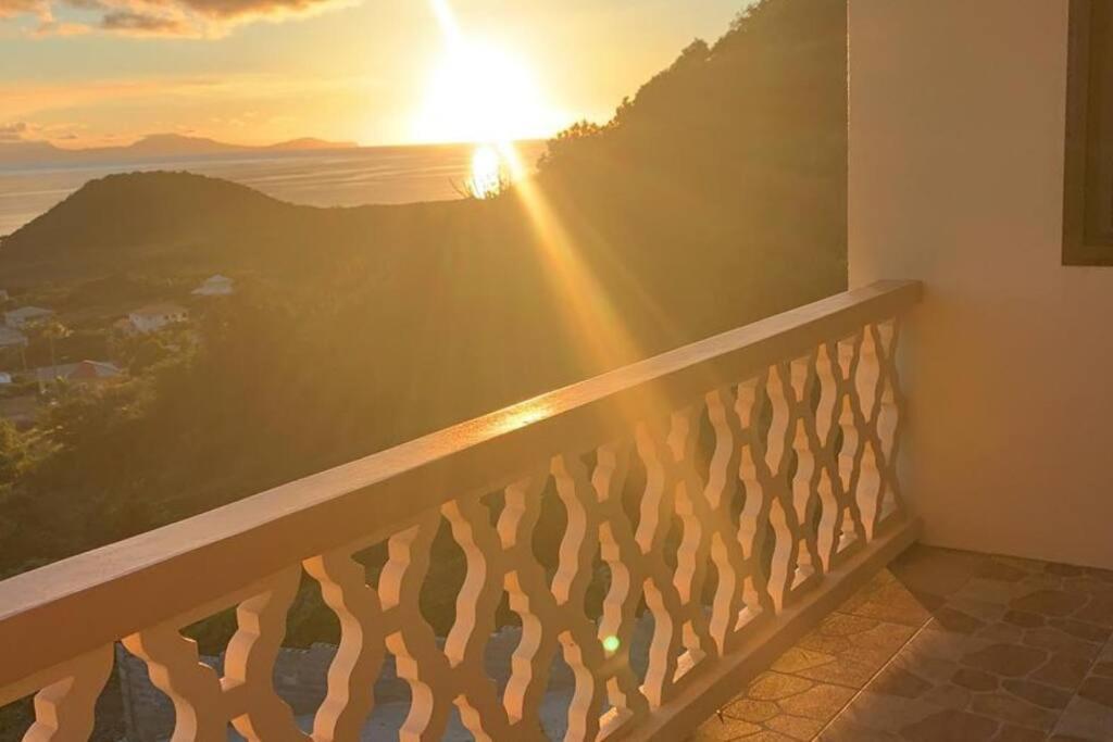 The Pearl - Spacious Air Conditioned 3Bd, 2Bth Villa With Gorgeous Views Old Road Exterior photo