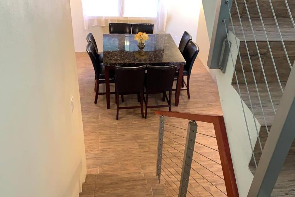 The Pearl - Spacious Air Conditioned 3Bd, 2Bth Villa With Gorgeous Views Old Road Exterior photo